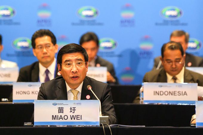 苗圩：稅費(fèi)減免 可以10萬(wàn)元購(gòu)20萬(wàn)元純電動(dòng)車