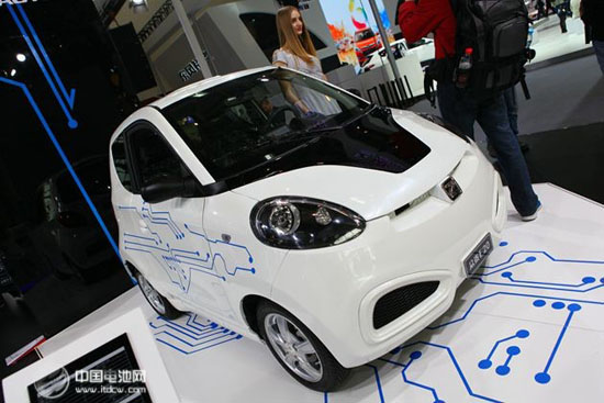 “低價”而非“低速” 眾泰電動汽車突圍 “低價”而非“低速” 眾泰電動汽車突圍