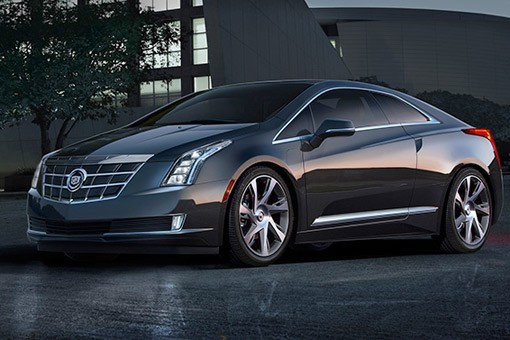 寶馬、凱迪拉克、特斯拉推出電動車升級版 銷量持續(xù)上升