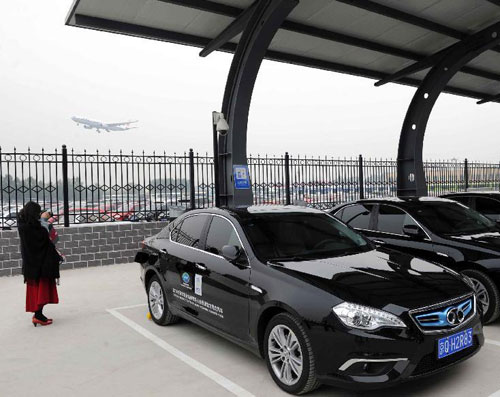 新能源車(chē)助現(xiàn)APEC藍(lán) 北京品牌輝映國(guó)際秀場(chǎng)