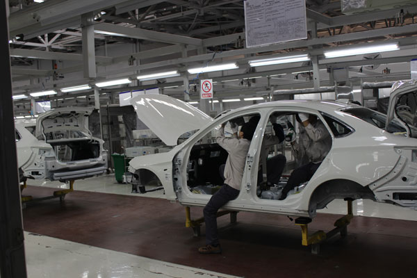 新能源車(chē)助現(xiàn)APEC藍(lán) 北京品牌輝映國(guó)際秀場(chǎng)