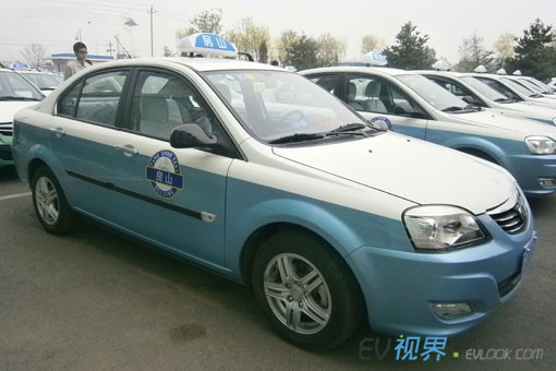 500輛電動出租北京城區(qū)投運 將首次跨區(qū)運營