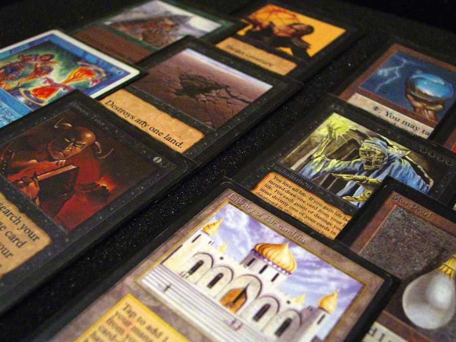 特斯拉傳奇之二：命運之神微微張開的眼睛