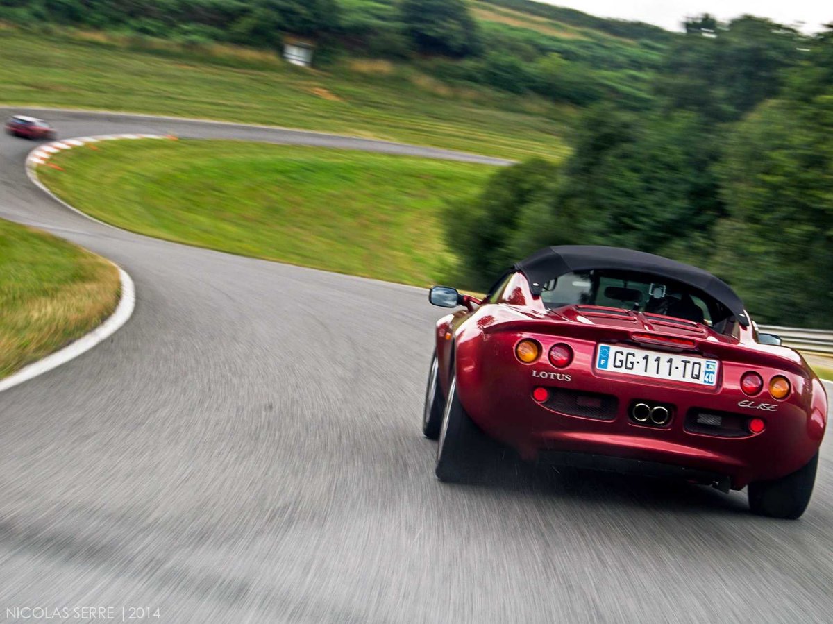 特斯拉傳奇之三：造電動(dòng)汽車(chē)一切都恰逢其時(shí)