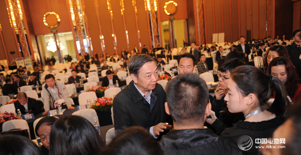 成都興能出席第二屆鋰電“達沃斯” 數十家客戶參觀 成都興能出席第二屆鋰電“達沃斯” 數十家客戶參觀