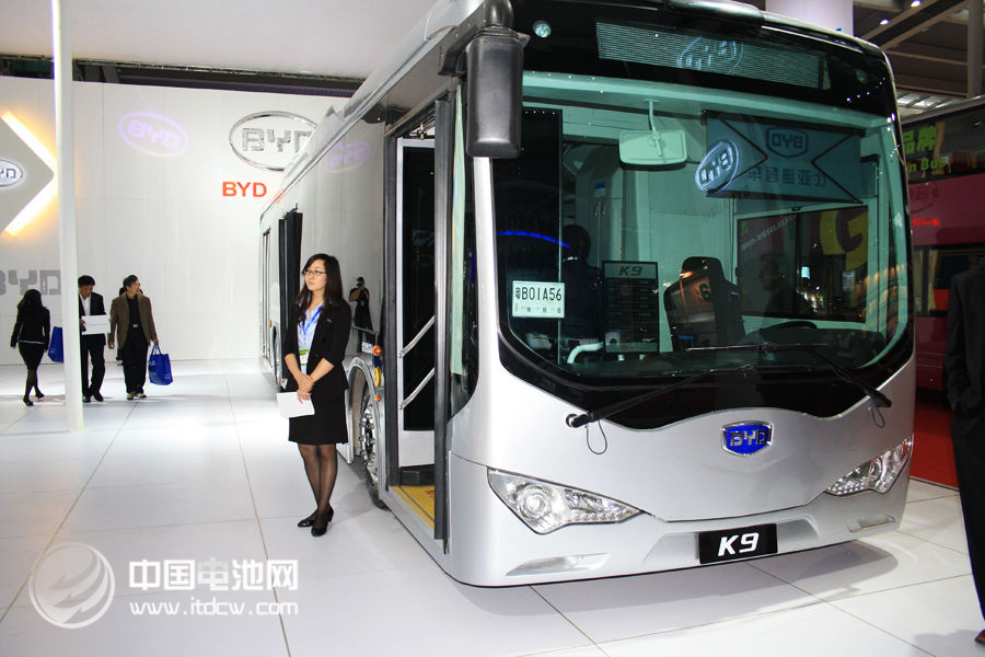 補(bǔ)貼難掩業(yè)績下滑 自主新能源車患政策依賴 補(bǔ)貼難掩業(yè)績下滑 自主新能源車患政策依賴