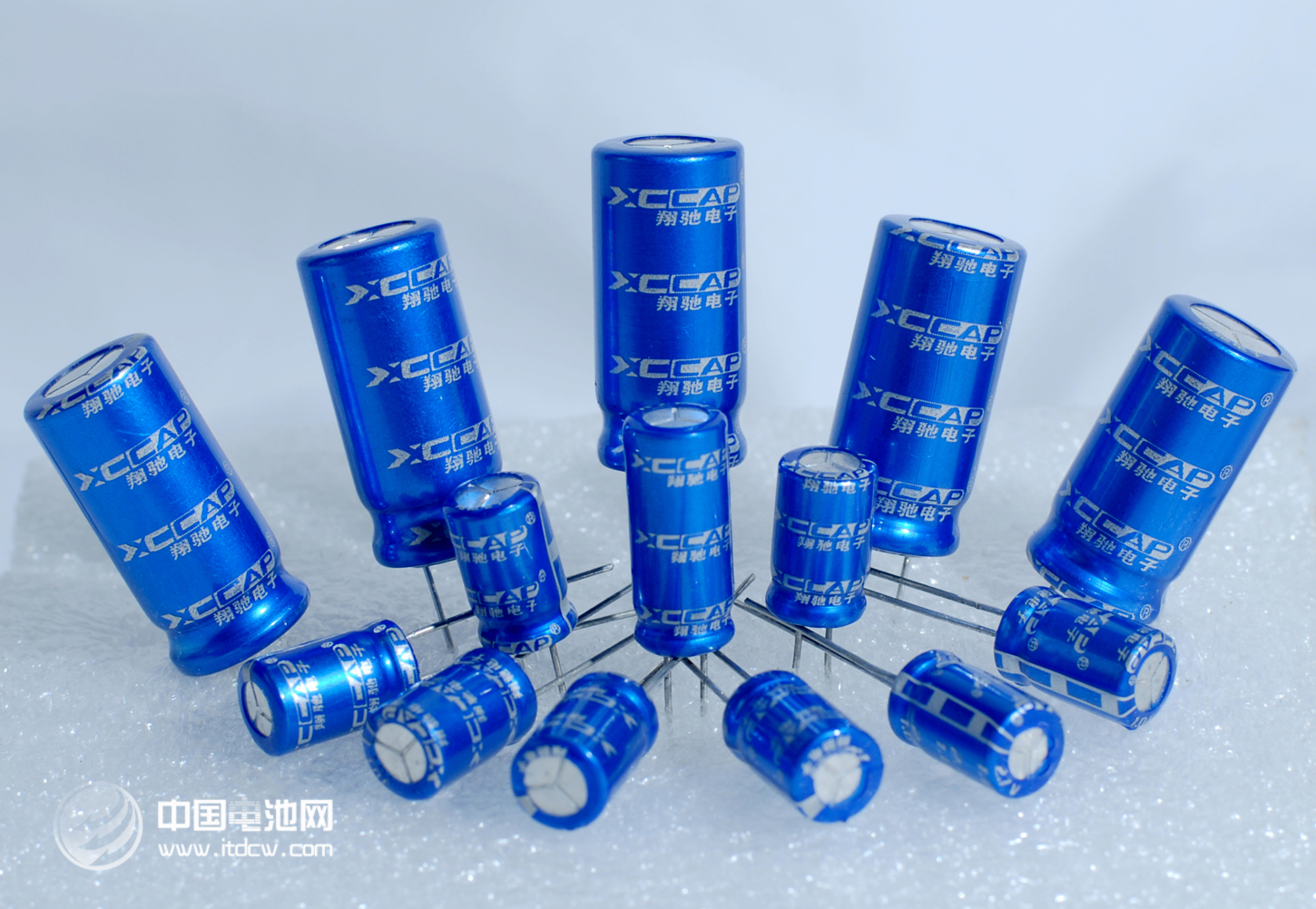 新能源汽車(chē)政策引發(fā)國(guó)內(nèi)超級(jí)電容器開(kāi)發(fā)熱潮