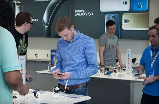 三星銷量下滑嚴(yán)重 無(wú)奈之下關(guān)閉倫敦旗艦店