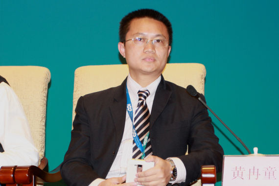 華為技術有限公司戰略發展不營銷總監 黃冉童