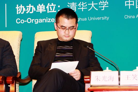 國家電動客車工程技術研究中心的副主任 朱光海