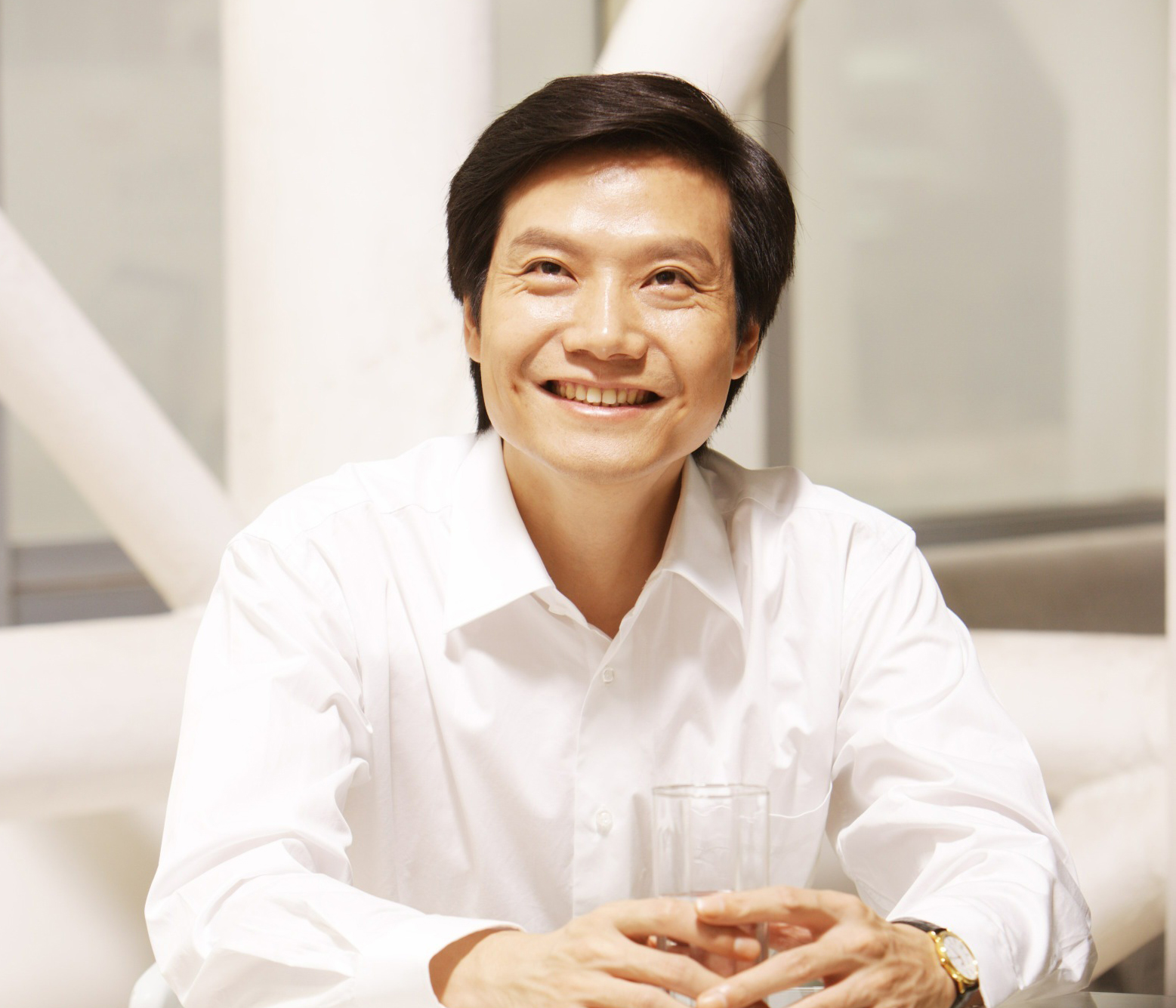 雷軍的“雷神之錘”:小米公司定位的目標(biāo)是亞馬遜 雷軍的“雷神之錘”:小米公司定位的目標(biāo)是亞馬遜