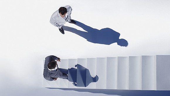 竺延風(fēng)重出江湖管東風(fēng) 徐平北上長(zhǎng)春整頓一汽