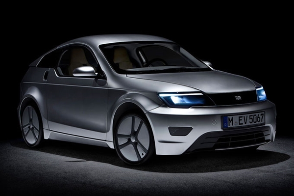 新能源車加速：配套材料亟須突破