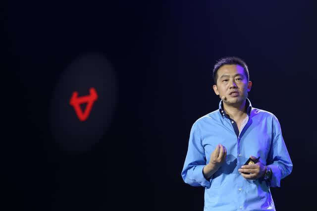 電動車界闖進野蠻人  小牛電動車虧本賣想干啥？