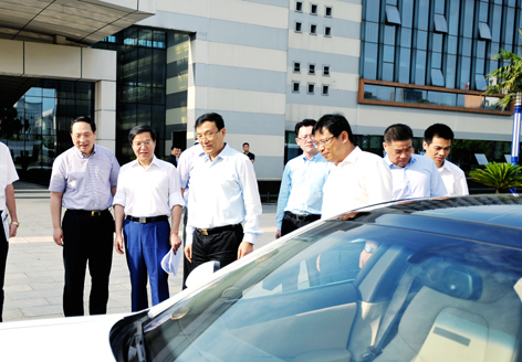 杭州市長(zhǎng)張鴻銘調(diào)研萬向 魯偉鼎：電池實(shí)力目標(biāo)全球第二