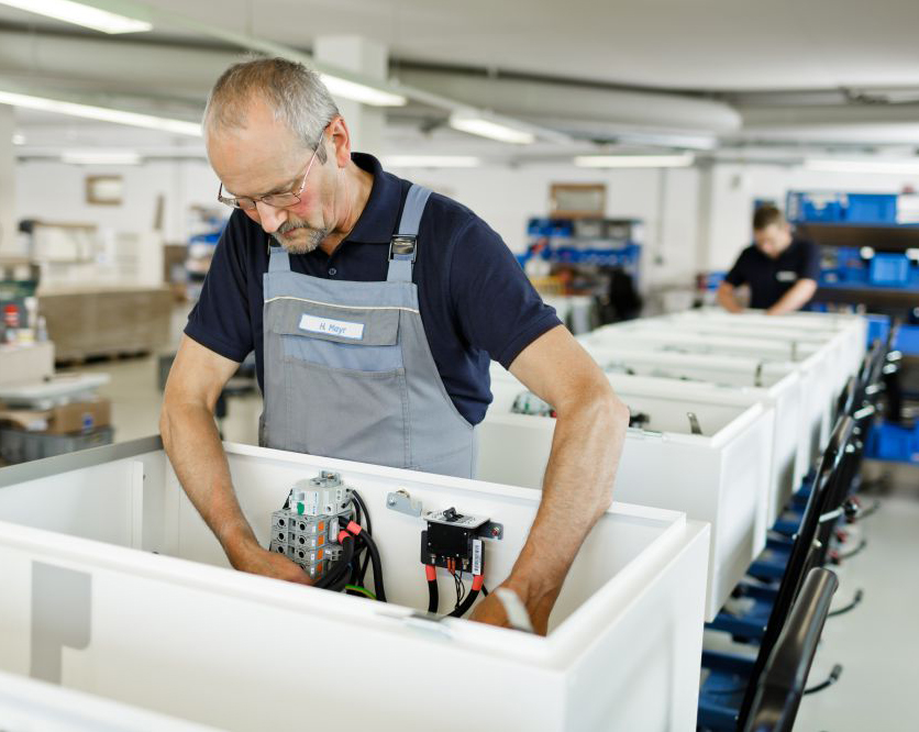 德美等多國提速政策激勵讓電動汽車跑得更遠