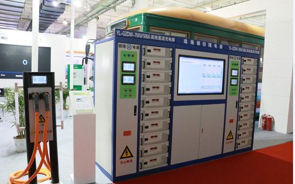 銀隆攜多款重磅產品亮相2015北京新能源汽車展