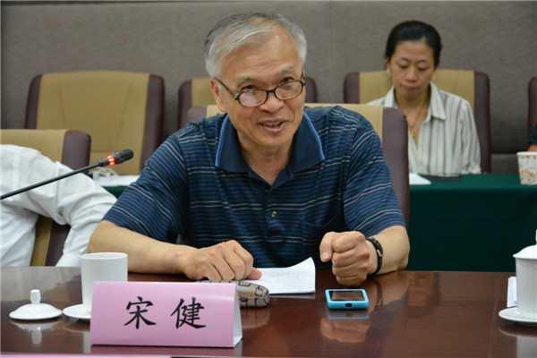 宋?。弘姵丶夹g是純電動汽車發展的關鍵