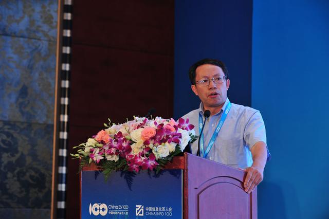 清華大學李克強：車聯(lián)網(wǎng)的商業(yè)模式不僅在信息服務