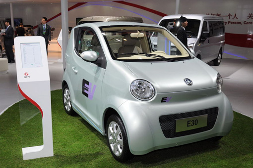 武漢年內再增800臺新能源公交車 首用雙租賃模式