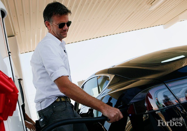 特斯拉何以問鼎“福布斯全球最具創新力企業榜”榜首？秘訣：敢為天下先