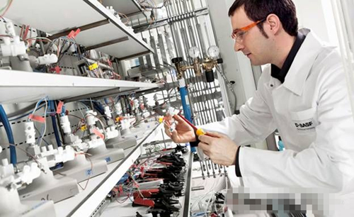 特斯拉CTO：鋰電池進步將讓電動汽車統治世界