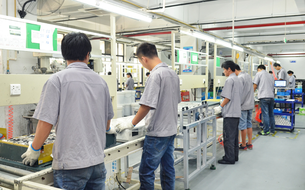 浙江時空電動汽車有限公司生產車間一角 浙江時空電動汽車有限公司生產車間一角