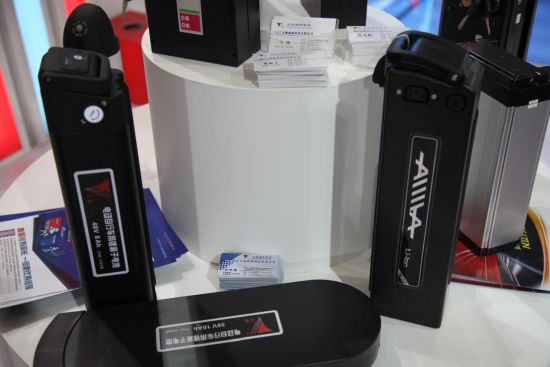 電池去碳化 新能源助力愛瑪電動車多跑5公里不再是夢想 電池去碳化 新能源助力愛瑪電動車多跑5公里不再是夢想