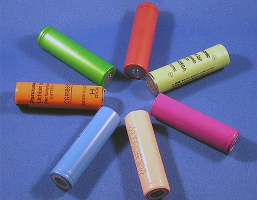 動力電池行業(yè)明年可實現(xiàn)供需平衡 降價空間加大