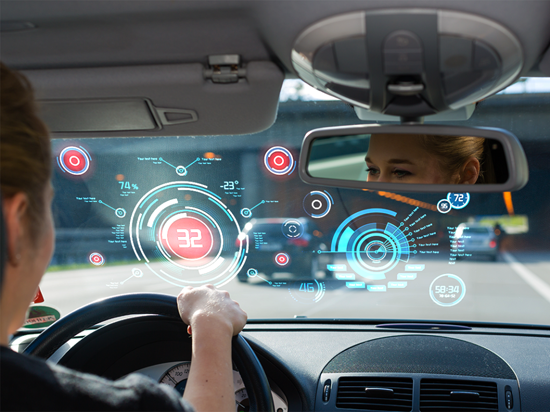 傳統汽車廠商為何無法擊敗蘋果和特斯拉？