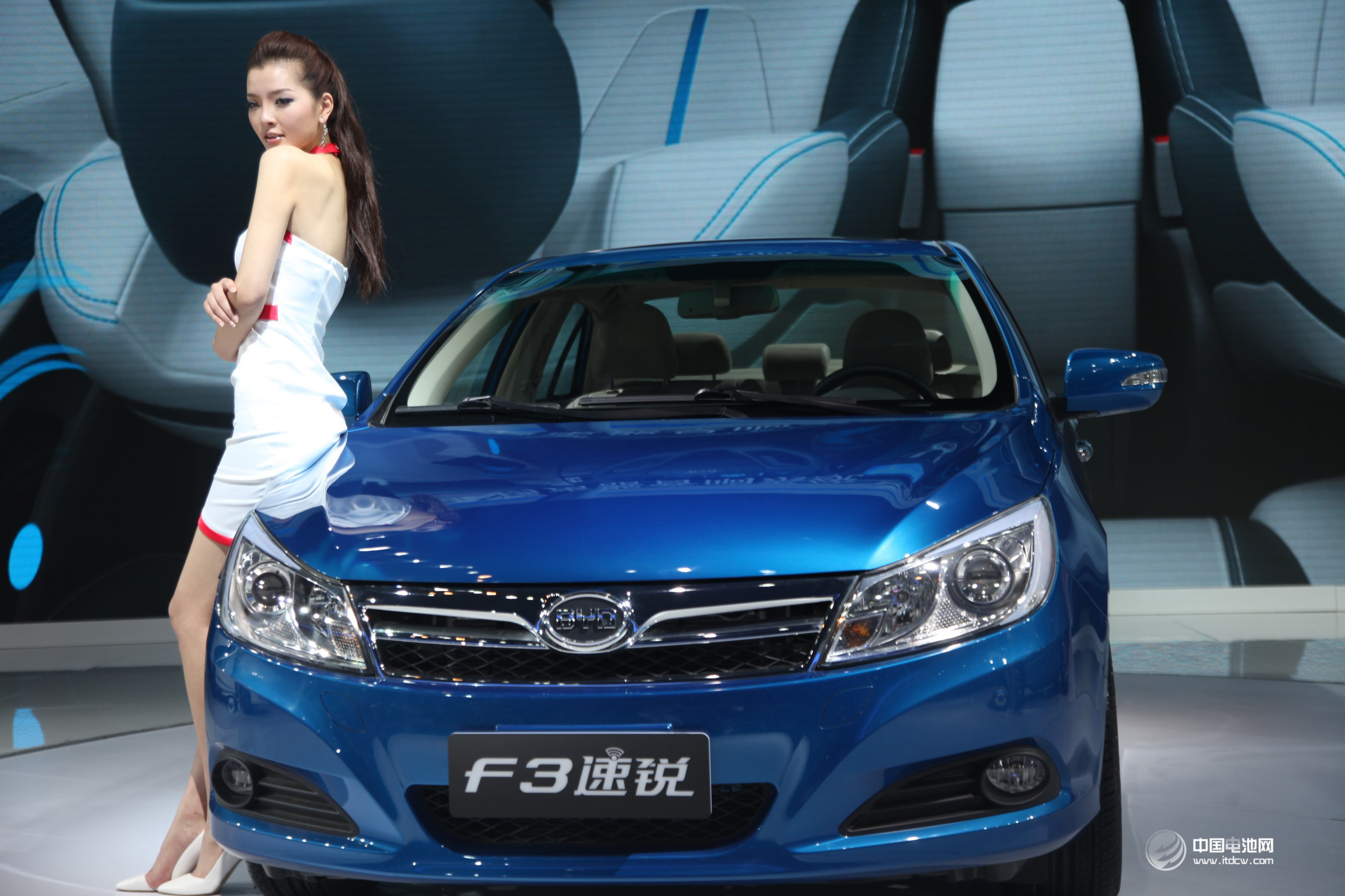 中國新能源汽車銷量井噴 比亞迪占據4成