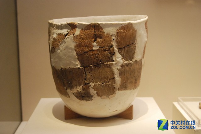 粘土瓶原型找不到咯 原始社會(huì)的瓶子大概就是這個(gè)樣子……