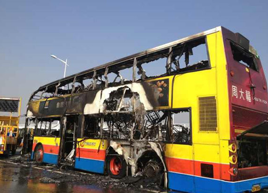 首輛“香港品牌”電動巴士自燃  初查是電線短路造成