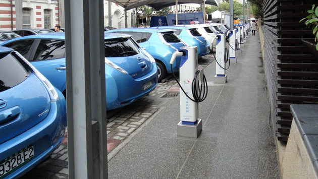 崔東樹(shù)：2015年新能源乘用車(chē)銷(xiāo)17.7萬(wàn)增2倍