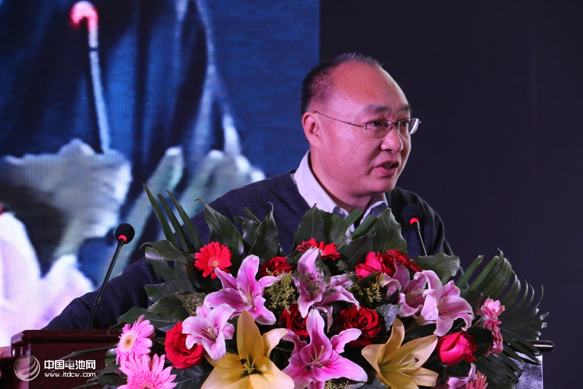 清華大學邱新平教授