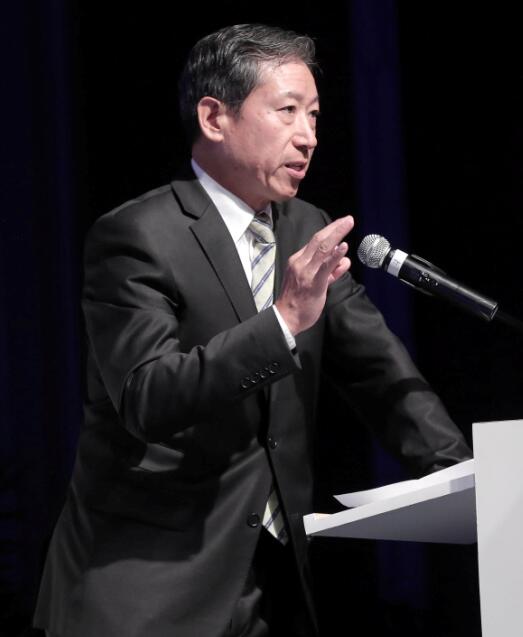 深圳市雄韜電源科技股份有限公司總裁 張華農