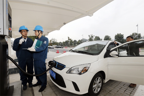 8條高速公路快充網絡上線運營 充電樁建設駛入快車道