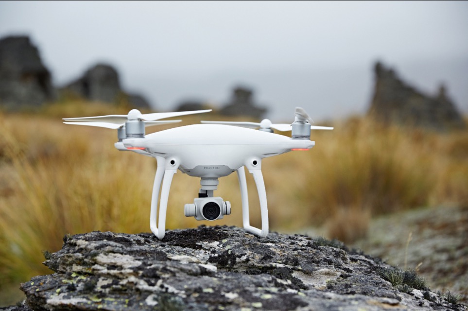 大疆聯(lián)合蘋果發(fā)售新品無人機(jī)  銷售渠道爭奪戰(zhàn)升級