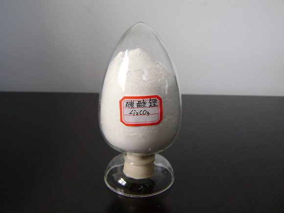 碳酸鋰貨源難求 鋰電池概念強勢領漲