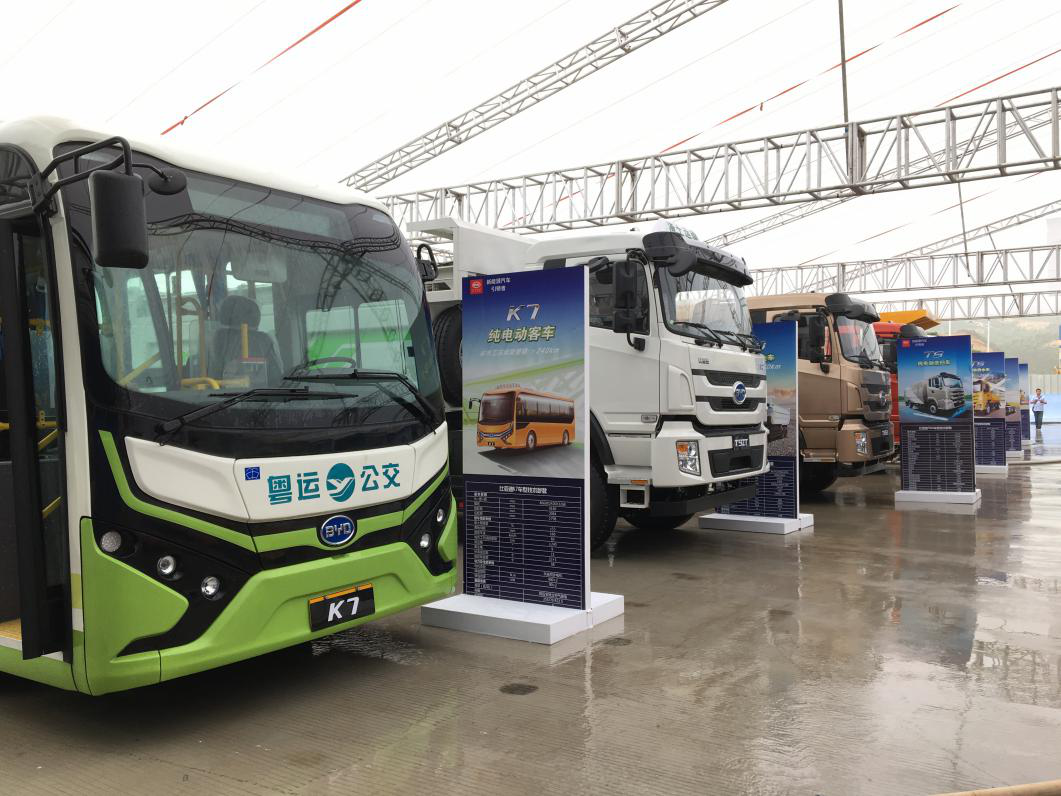 深圳新能源公交車運(yùn)營(yíng)補(bǔ)貼退坡 每年最多扣減15.7萬(wàn)