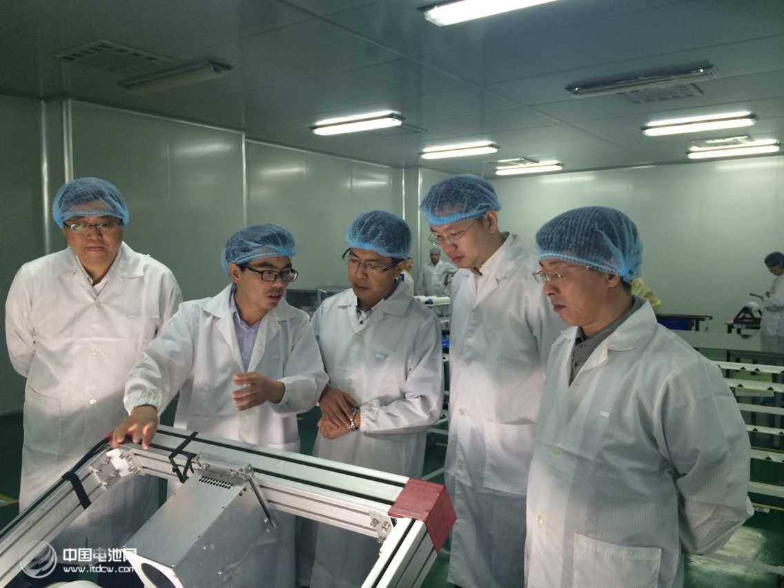 鋰電“達(dá)沃斯”組委會一行調(diào)研天津東皋膜