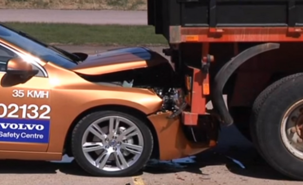 自動(dòng)駕駛車(chē)發(fā)生意外誰(shuí)負(fù)責(zé)？79％民眾認(rèn)為責(zé)任當(dāng)屬汽車(chē)制造商