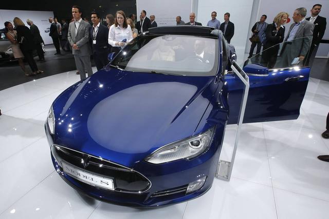 特斯拉不因車(chē)禍放棄自動(dòng)駕駛 將加倍幫用戶(hù)正確操作