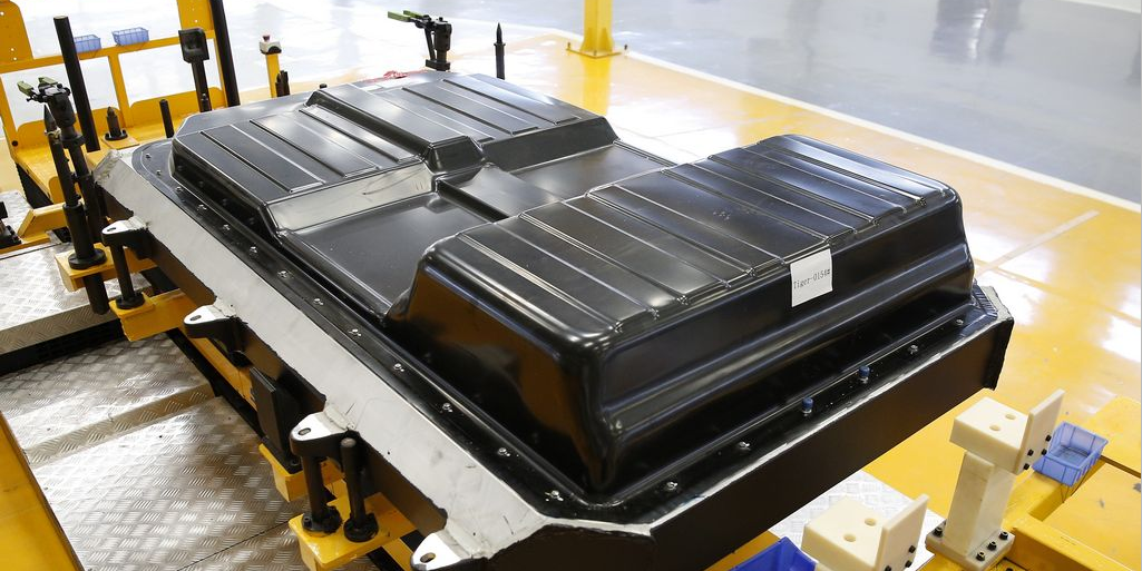 動(dòng)力電池現(xiàn)“結(jié)構(gòu)性供不應(yīng)求” 洗牌中誰(shuí)將勝出 動(dòng)力電池現(xiàn)“結(jié)構(gòu)性供不應(yīng)求” 洗牌中誰(shuí)將勝出