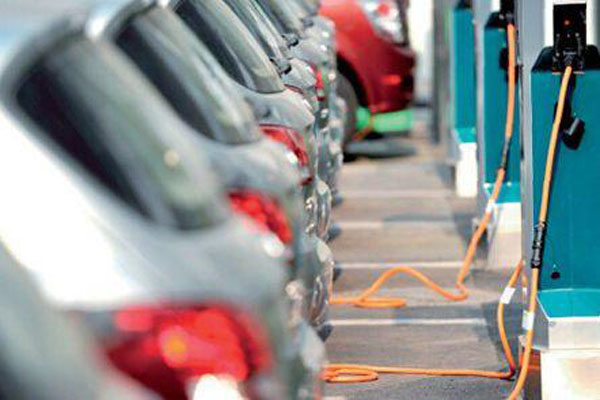 北京今年新能源車號牌本月將領完 明年補貼下調