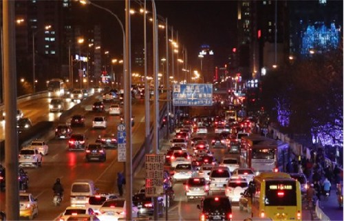 中國希望借新規(guī)定提高電動汽車數(shù)量 今年預(yù)計70萬輛