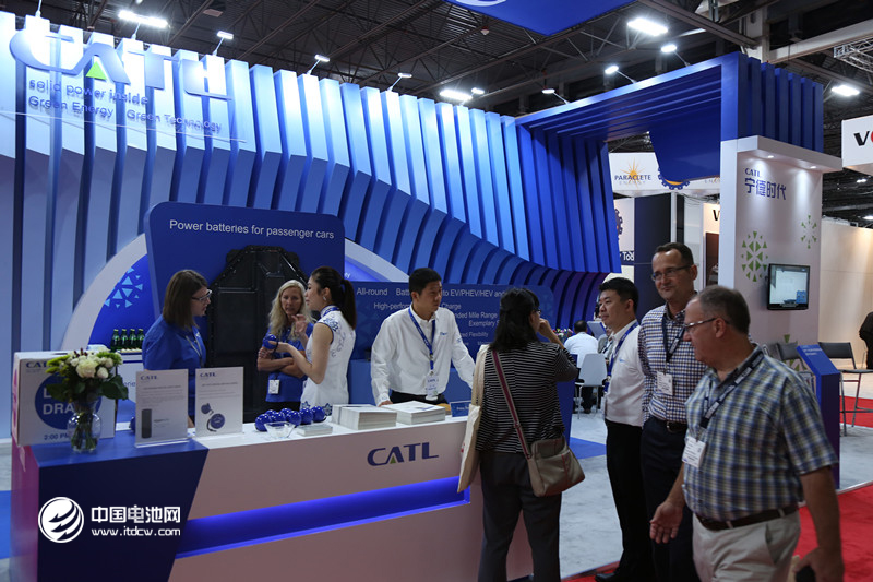 寧德時代以快充、高安全、高能量密度電芯為核心技術亮點，受到現場觀眾及媒體的矚目