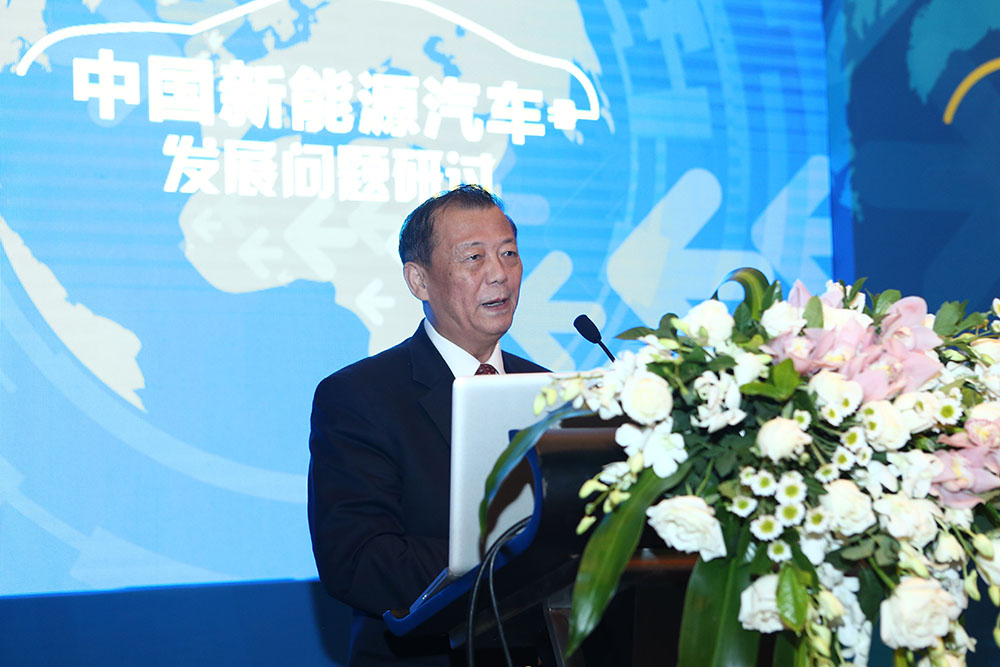 原國家統(tǒng)計局總經(jīng)濟(jì)師姚景源