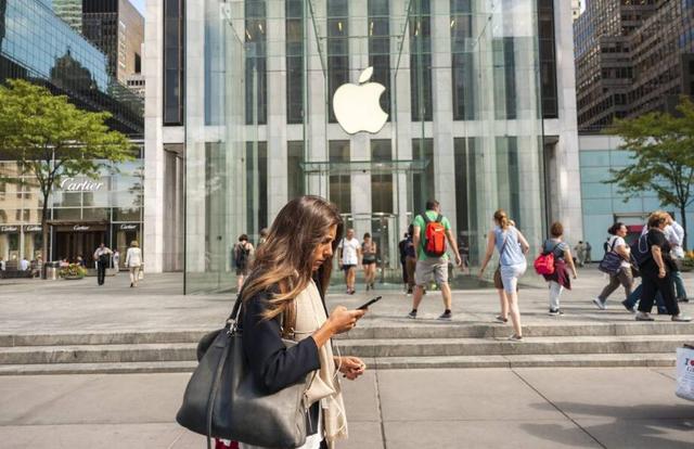 一街之隔針鋒相對！傳蘋果擬在三星總部對面開家門店