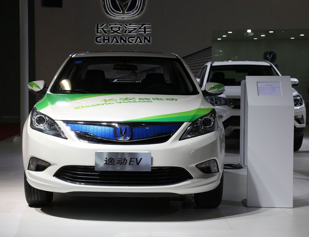 鄭州前8月新能源車銷量破萬 年內(nèi)建成3000個充電樁